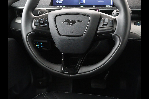 Ford Mustang Mach-E Extended RWD 98 kWh SOH 92,5% | Bang & Olufsen | Pano | 360 Camera | Navigatie | Stoel & Stuurverwarming | Carplay | Navigatie | Adaptive cruise control | Keyless | DAB radio | Climate control