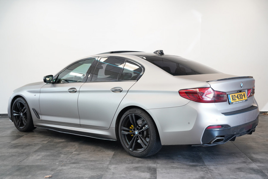 BMW 5 Serie 520i High Executive M-Sport  Wrapped Schuif/kantel-dak Leder