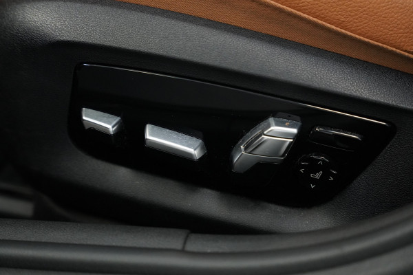 BMW 5 Serie 520i High Executive M-Sport  Wrapped Schuif/kantel-dak Leder