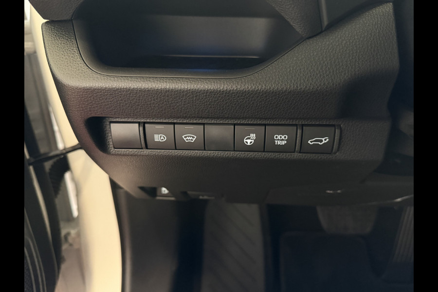 Toyota RAV4 2.5 PHEV AWD 306PK ✅gloednieuw ✅ | Trekgew. 1500KG | Head-up display | Camera | Full LED | Elektrische achterklep | Stuur/Stoelv PHEV PLUG IN