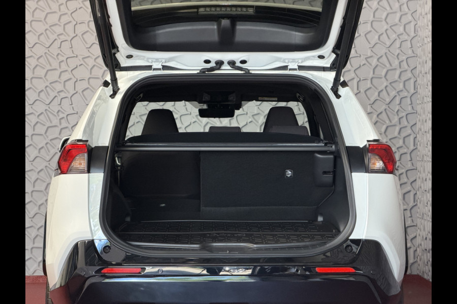 Toyota RAV4 2.5 PHEV AWD 306PK ✅gloednieuw ✅ | Trekgew. 1500KG | Head-up display | Camera | Full LED | Elektrische achterklep | Stuur/Stoelv PHEV PLUG IN