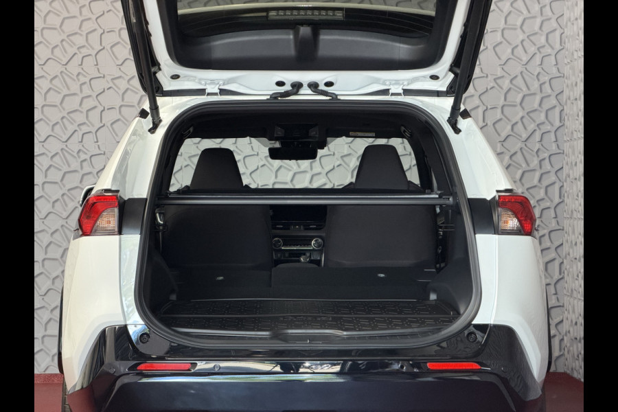 Toyota RAV4 2.5 PHEV AWD 306PK ✅gloednieuw ✅ | Trekgew. 1500KG | Head-up display | Camera | Full LED | Elektrische achterklep | Stuur/Stoelv PHEV PLUG IN