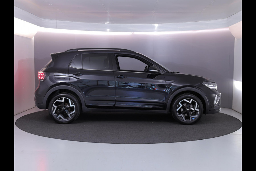 Volkswagen T-Cross 1.5 TSI R-Line 150 pk Automaat (DSG) | Navigatie | Trekhaak (afneembaar) | Parkeersensoren | Achteruitrijcamera | Matrix LED koplampen | R-Line |
