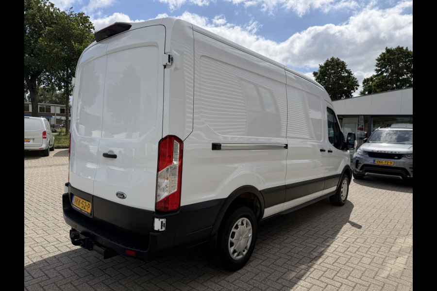 Ford Transit 350 2.0 TDCI L3H2 Trend RWD / trekhaak 2800 kg ! / vaste prijs rijklaar € 18.950 ex btw / lease vanaf € / airco / cruise / stoelverwarming / camera / euro 6 / bpm vrij