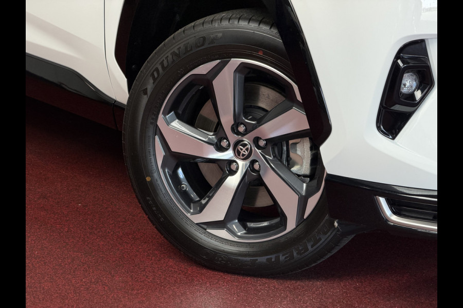 Toyota RAV4 2.5 PHEV AWD 306PK ✅gloednieuw ✅ | Trekgew. 1500KG | Head-up display | Camera | Full LED | Elektrische achterklep | Stuur/Stoelv PHEV PLUG IN