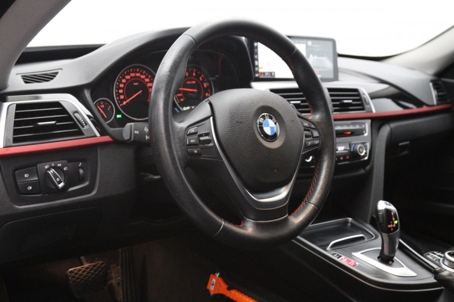 BMW 3-serie Gran Turismo 320i 184 PK Automaat Executive, Panoramadak, LED, Sportstoelen, Navigatie