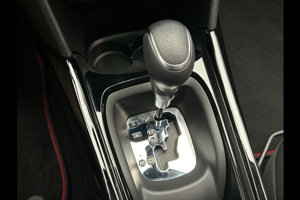 Peugeot 2008 1.2 PureTech GT-Line Automaat | Trekhaak | Carplay | Camera | Panoramadak | Climate-control | Leder |