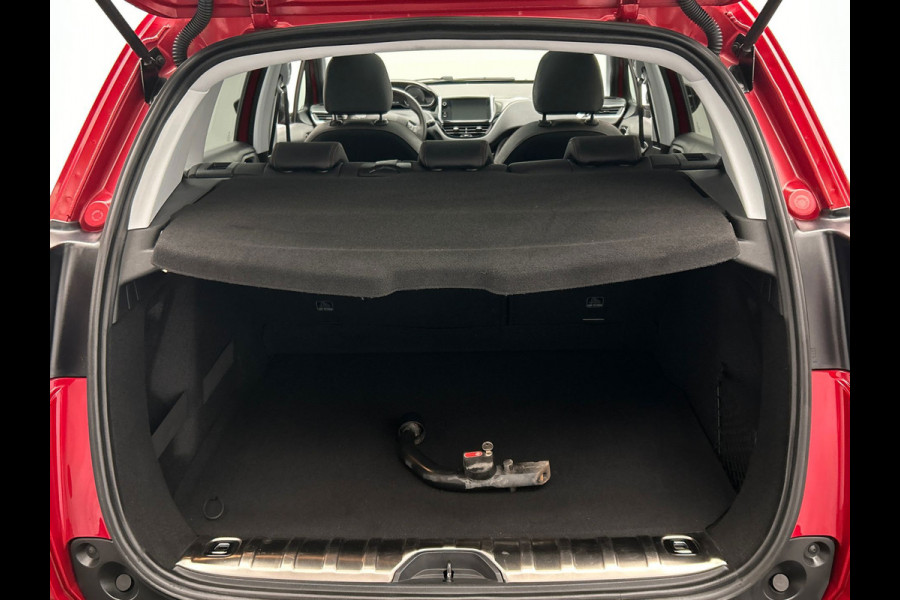 Peugeot 2008 1.2 PureTech GT-Line Automaat | Trekhaak | Carplay | Camera | Panoramadak | Climate-control | Leder |