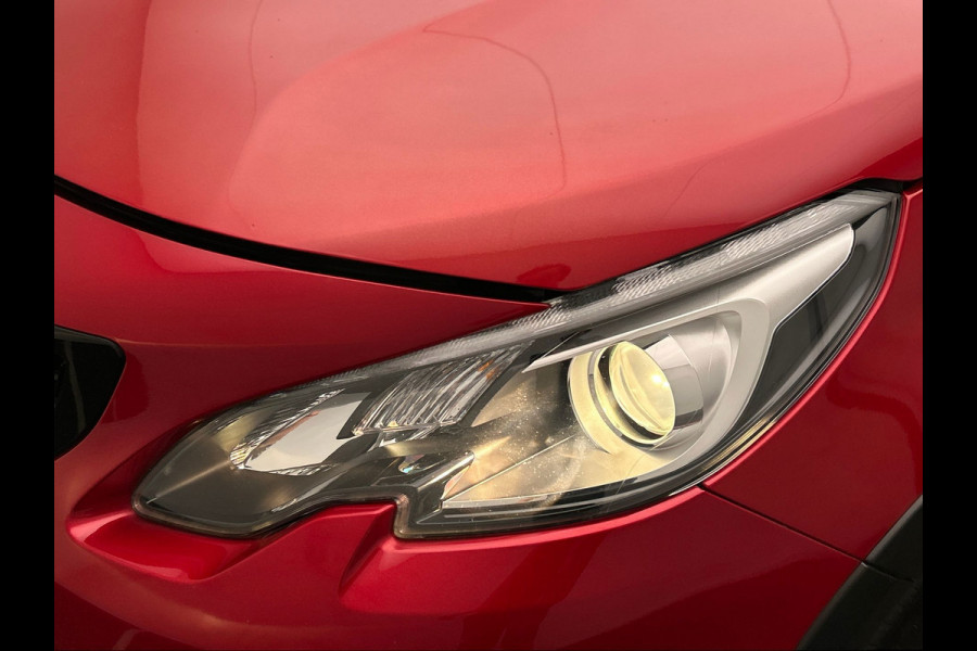 Peugeot 2008 1.2 PureTech GT-Line Automaat | Trekhaak | Carplay | Camera | Panoramadak | Climate-control | Leder |