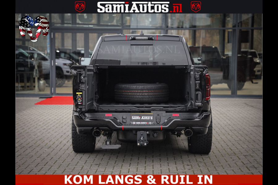 Dodge Ram 1500 Limited Night H.O 540HP 706Nm | Massage + Full Option | De Meest Luxe en Volle Pick-Up in zijn Klasse | Comfortabele Dubbele Cabine met Royale 5 Zitplaatsen | BPM vrij | Nu Leverbaar uit Voorraad | Voorraad Nr 2334 - 5409 | De specialist in Amerikaanse pick‑ups in Nederland en Europa.