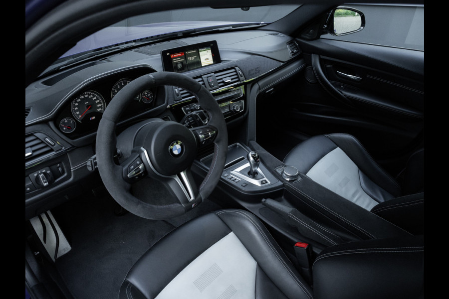 BMW 3 Serie M3 CS - Individual "Frozen Dark Blue II" - Manual Seats