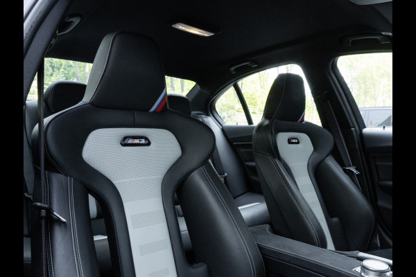 BMW 3 Serie M3 CS - Individual "Frozen Dark Blue II" - Manual Seats