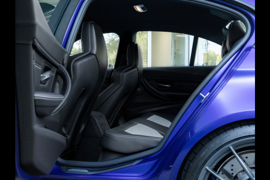 BMW 3 Serie M3 CS - Individual "Frozen Dark Blue II" - Manual Seats