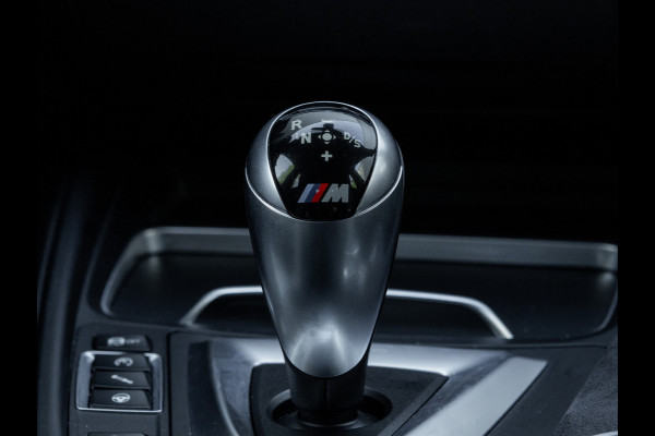 BMW 3 Serie M3 CS - Individual "Frozen Dark Blue II" - Manual Seats