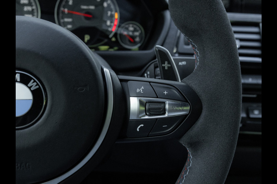BMW 3 Serie M3 CS - Individual "Frozen Dark Blue II" - Manual Seats