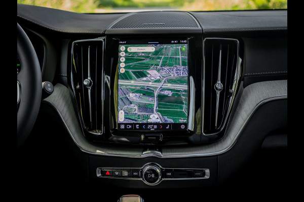 Volvo XC60 2.0 T8 Plug-in hybrid AWD Ultimate Dark R-Design|Panoramadak|360 camera