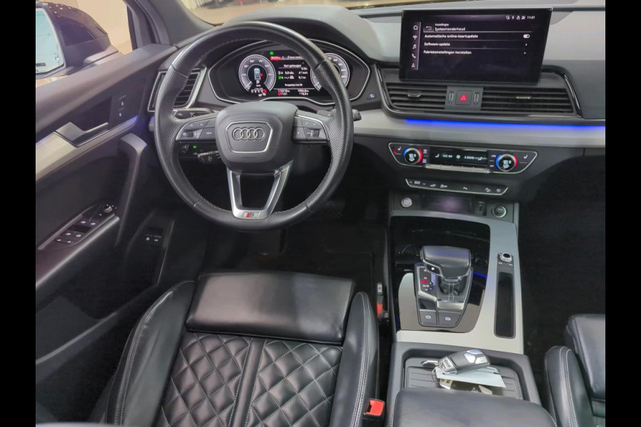 Audi Q5 Sportback 50 TFSI e S edition S-Line | Luchtvering | RS Seats | Stoelverwarming | Ambiance Verlichting | Camera | Cruise Control | Navigatie | Apple Carplay | Keyless | Trekhaak | Matrix LED | SOH 80%