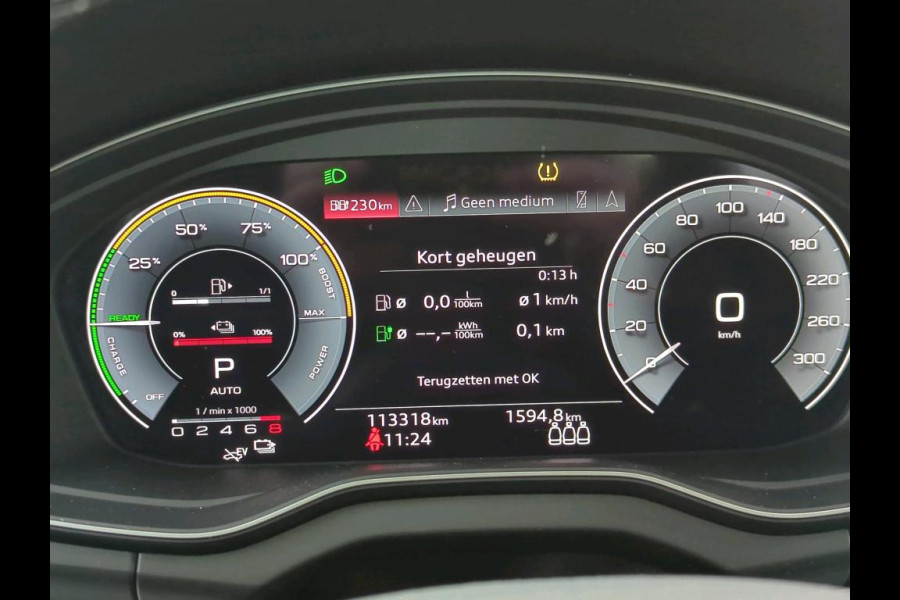 Audi Q5 Sportback 50 TFSI e S edition S-Line | Luchtvering | RS Seats | Stoelverwarming | Ambiance Verlichting | Camera | Cruise Control | Navigatie | Apple Carplay | Keyless | Trekhaak | Matrix LED | SOH 80%
