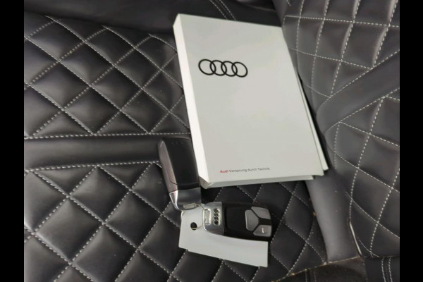 Audi Q5 Sportback 50 TFSI e S edition S-Line | Luchtvering | RS Seats | Stoelverwarming | Ambiance Verlichting | Camera | Cruise Control | Navigatie | Apple Carplay | Keyless | Trekhaak | Matrix LED | SOH 80%