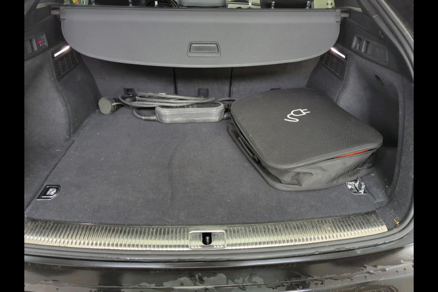 Audi Q5 Sportback 50 TFSI e S edition S-Line | Luchtvering | RS Seats | Stoelverwarming | Ambiance Verlichting | Camera | Cruise Control | Navigatie | Apple Carplay | Keyless | Trekhaak | Matrix LED | SOH 80%
