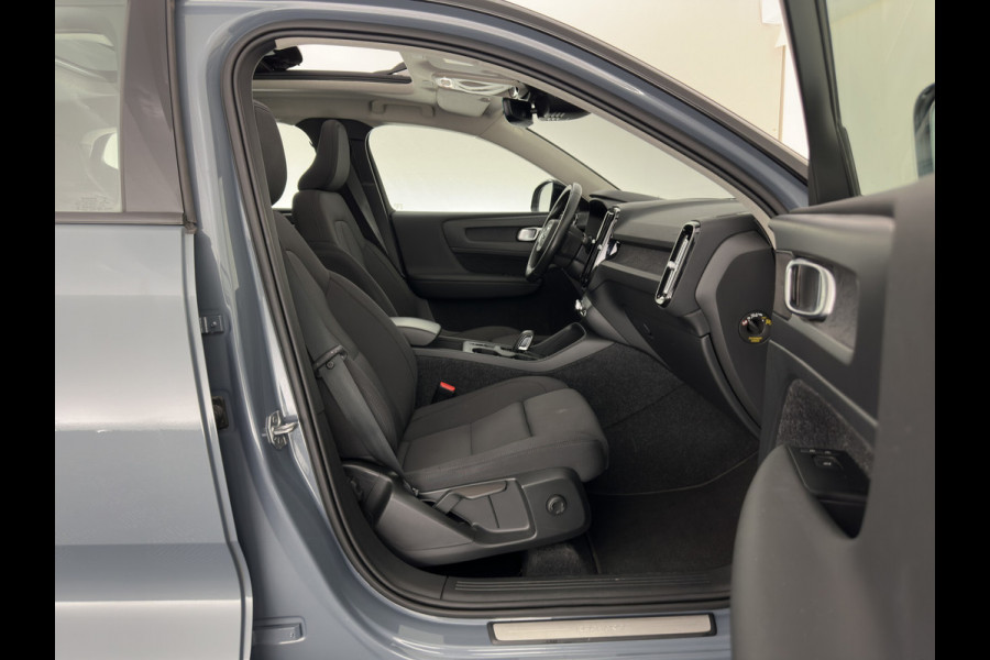 Volvo XC40 1.5 T4 Recharge R-Design Expression {SoH-83%} (Plug-in) (INCL-BTW)  Aut. *PANO | DIGI-COCKPIT | HARMAN/KARDON | BLINDSPOT | KEYLESS | DAB | SPORTSEATS | FULL-LED | NAVI-FULLMAP | CAMERA | ECC | TOWBAR | 18'' ALU*