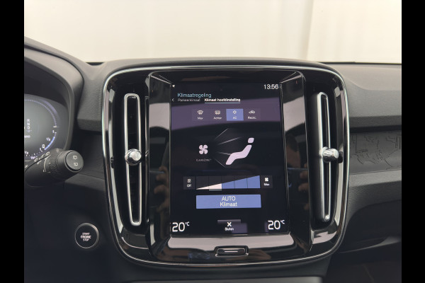 Volvo XC40 1.5 T4 Recharge R-Design Expression {SoH-83%} (Plug-in) (INCL-BTW)  Aut. *PANO | DIGI-COCKPIT | HARMAN/KARDON | BLINDSPOT | KEYLESS | DAB | SPORTSEATS | FULL-LED | NAVI-FULLMAP | CAMERA | ECC | TOWBAR | 18'' ALU*