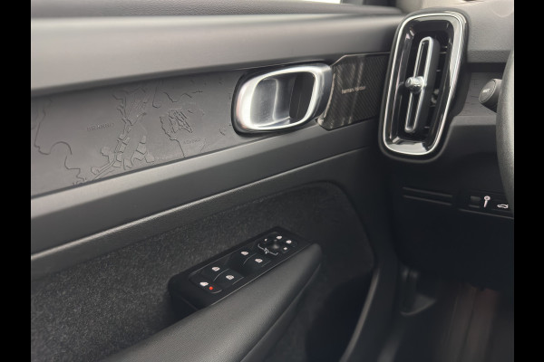 Volvo XC40 1.5 T4 Recharge R-Design Expression {SoH-83%} (Plug-in) (INCL-BTW)  Aut. *PANO | DIGI-COCKPIT | HARMAN/KARDON | BLINDSPOT | KEYLESS | DAB | SPORTSEATS | FULL-LED | NAVI-FULLMAP | CAMERA | ECC | TOWBAR | 18'' ALU*
