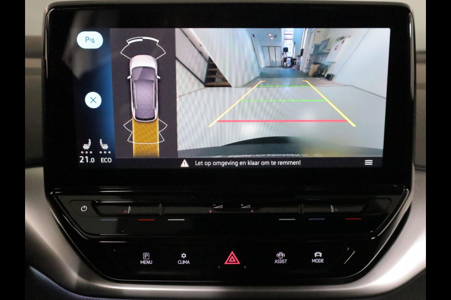 Volkswagen ID.4 First 77 kWh 204 pk | Navigatie | Parkeersensoren | Achteruitrijcamera | Lichtmetalen velgen 20" | Adaptieve cruise control |