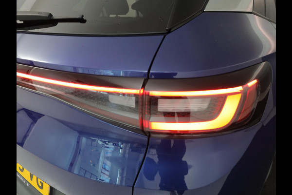 Volkswagen ID.4 First 77 kWh 204 pk | Navigatie | Parkeersensoren | Achteruitrijcamera | Lichtmetalen velgen 20" | Adaptieve cruise control |