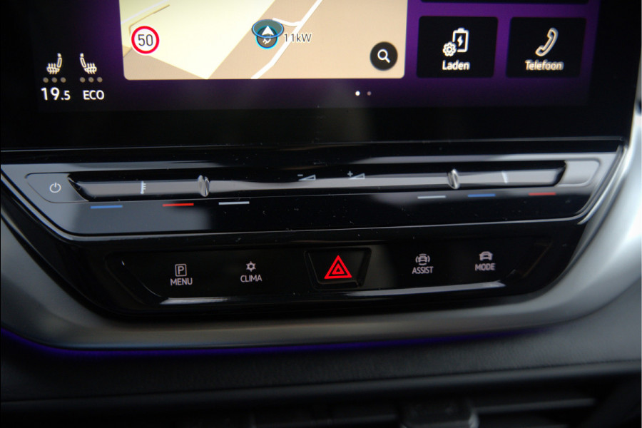 Volkswagen ID.4 First 77 kWh | Stoelverwarming | Stuurverwarming | Adaptive Cruise Control | Navigatie | Apple Carplay | Keyless | Camera | Parkeersensoren | NAP | BTW | Dealer Onderhouden | SOH 93,7%