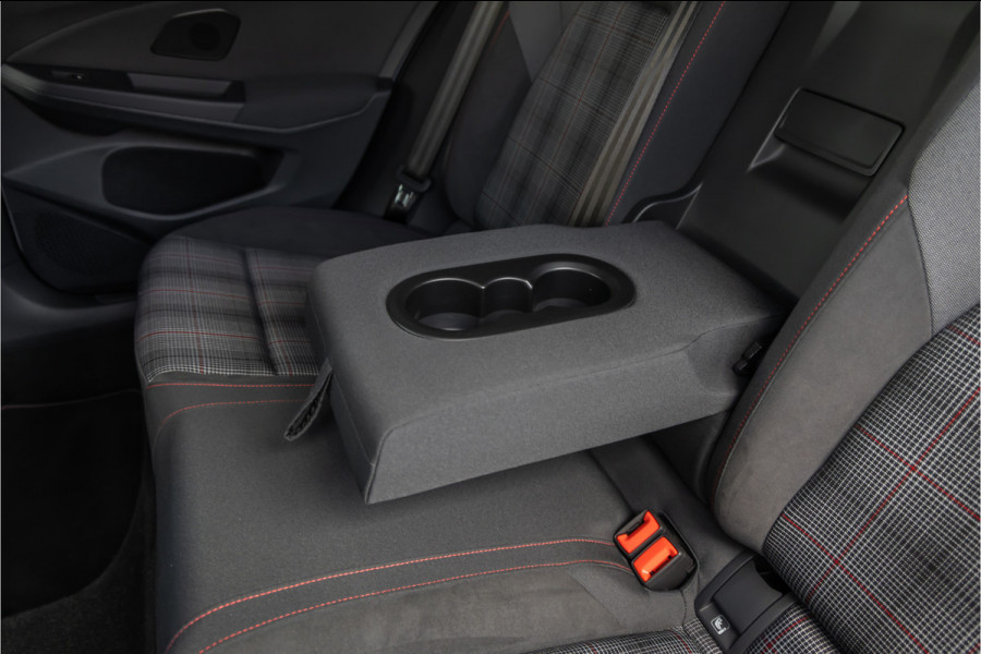 Volkswagen Golf 2.0 TSI GTI Pano-H/K-IQLight