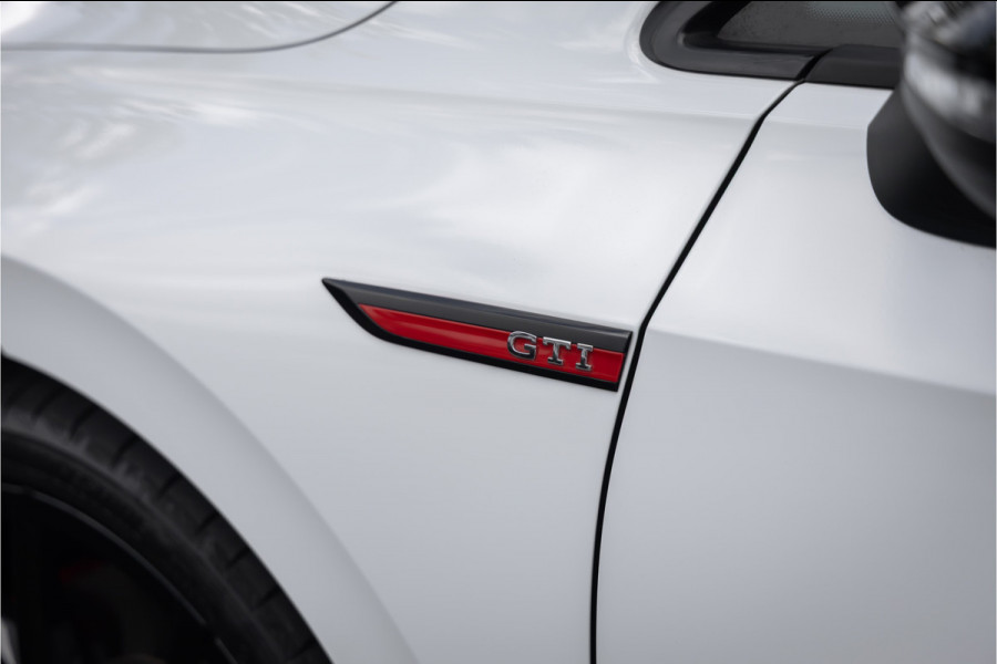 Volkswagen Golf 2.0 TSI GTI Pano-H/K-IQLight