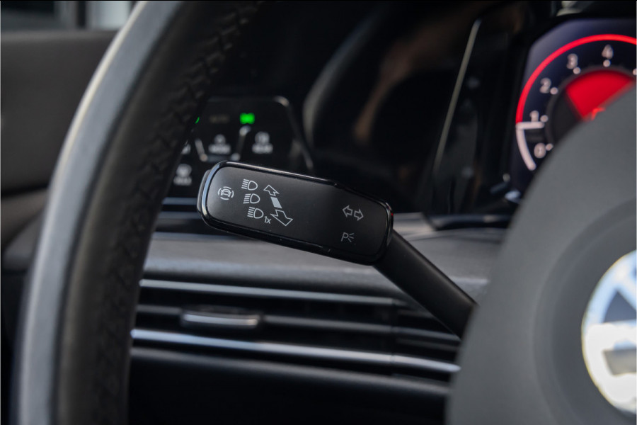 Volkswagen Golf 2.0 TSI GTI Pano-H/K-IQLight