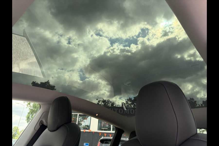 Tesla Model Y Long Range AWD 75 kWh SOH 95% |  TESLA FABRIEKSGARANTIE TOT 2027 | FABRIEKSGARANTIE OP ACCU & AANDRIJFLIJN TOT 2032 OF 192.000 KM| BTW VERREKENBAAR