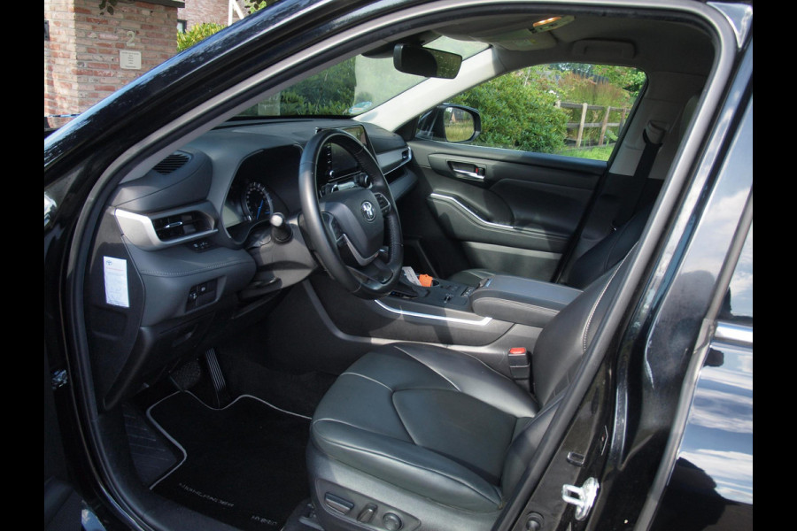 Toyota highlander 2.5 AWD Hybrid Business | 7-Persoons | Camera | Trekhaak | ACC | NL-Auto |