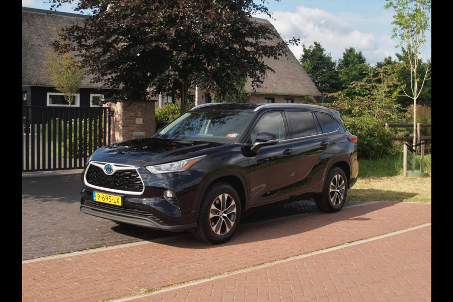 Toyota highlander 2.5 AWD Hybrid Business | 7-Persoons | Camera | Trekhaak | ACC | NL-Auto |