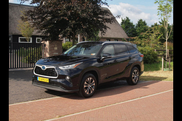 Toyota highlander 2.5 AWD Hybrid Business | 7-Persoons | Camera | Trekhaak | ACC | NL-Auto |