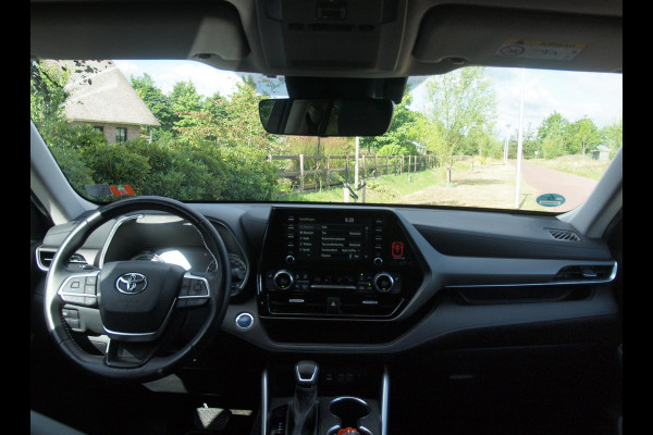 Toyota highlander 2.5 AWD Hybrid Business | 7-Persoons | Camera | Trekhaak | ACC | NL-Auto |