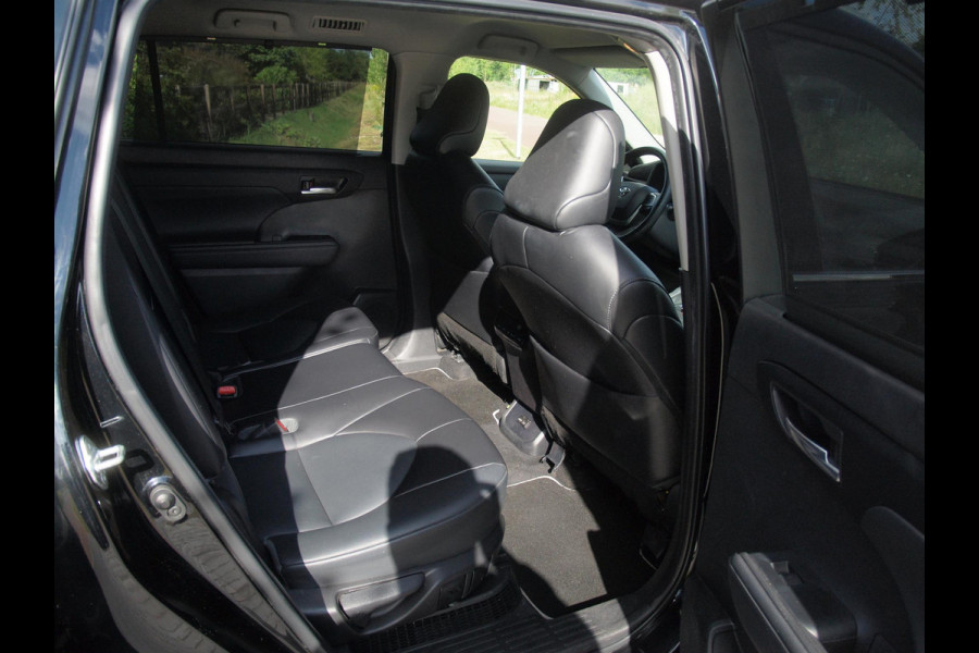 Toyota highlander 2.5 AWD Hybrid Business | 7-Persoons | Camera | Trekhaak | ACC | NL-Auto |