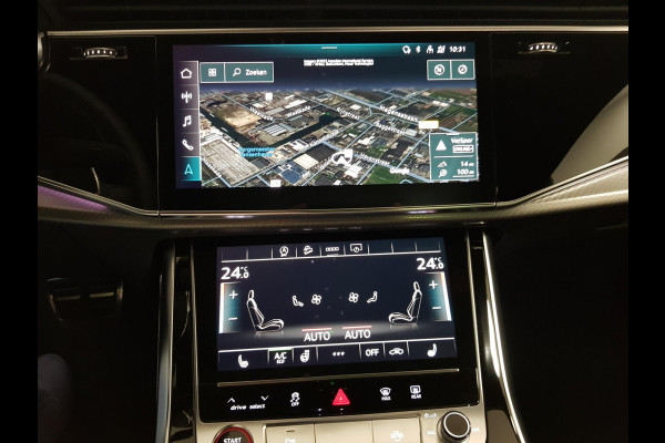Audi RSQ8 4.0 TFSI RS Q8 Quattro 600pk! Panorama dak Navigatie Electrische achterklep Led Camera Climate Control Parkeer sensoren voor en achter Lichtmetalen Velgen