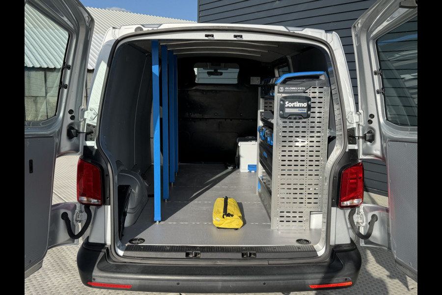 Volkswagen Transporter 2.0 TDI L2H1 150 PK / laadruimte inrichting