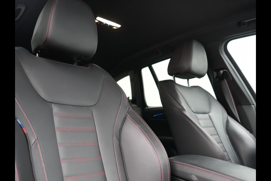 BMW X3 xDrive30e M Sport PHEV 293pk FROZEN DEEP GREY METALLIC | Head Up | Laser LED | Camera | Lederen Sportstoelen Verwarmd | Hifi Audio | Sfeerverlichting | Keyless | Blis | Apple Carplay | Navigatie | DAB | Cruise Control | 20"L.M | Plug In Hybrid |