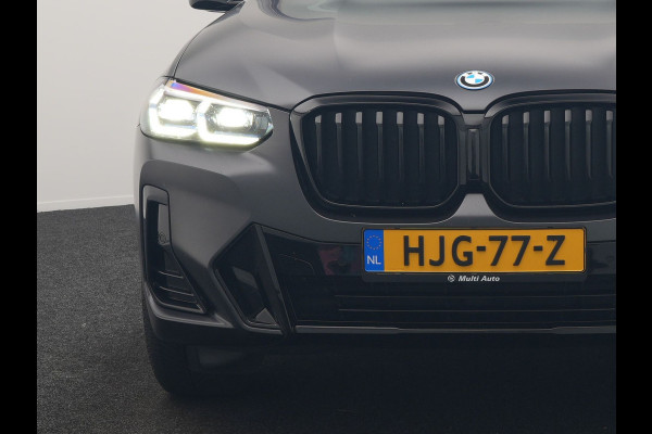 BMW X3 xDrive30e M Sport PHEV 293pk FROZEN DEEP GREY METALLIC | Head Up | Laser LED | Camera | Lederen Sportstoelen Verwarmd | Hifi Audio | Sfeerverlichting | Keyless | Blis | Apple Carplay | Navigatie | DAB | Cruise Control | 20"L.M | Plug In Hybrid |