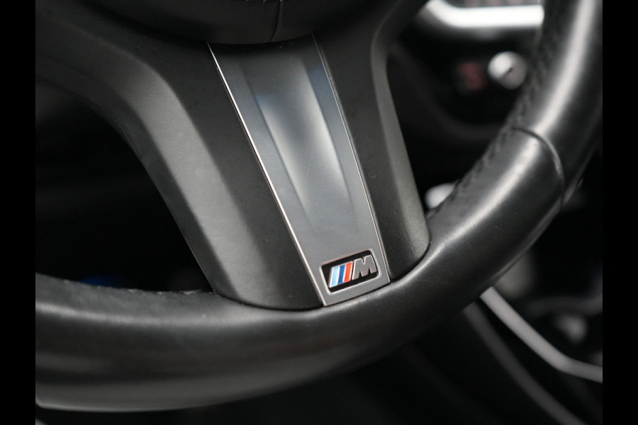 BMW X3 xDrive30e M Sport PHEV 293pk FROZEN DEEP GREY METALLIC | Head Up | Laser LED | Camera | Lederen Sportstoelen Verwarmd | Hifi Audio | Sfeerverlichting | Keyless | Blis | Apple Carplay | Navigatie | DAB | Cruise Control | 20"L.M | Plug In Hybrid |