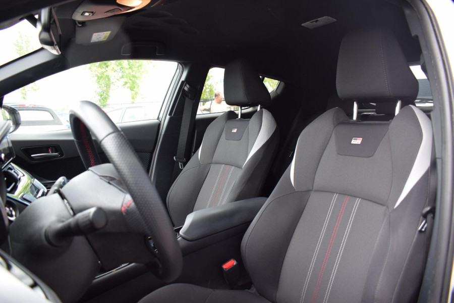 Toyota C-HR 1.8 Hybrid Business GR-Sport | GR | Apple CarPlay | ACC | Camera