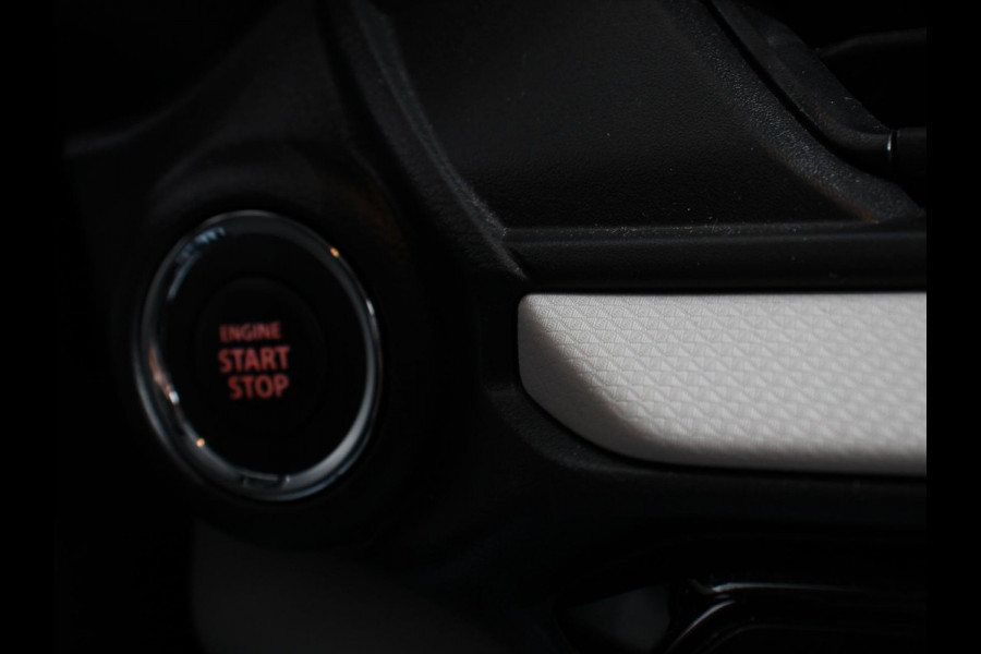 Suzuki Swift 1.2 Style Smart Hybrid Airco Adaptieve cruise control Navigatie Keyless Achteruitrijcamera Parkeersensoren achter Apple Carplay/ Android Auto
