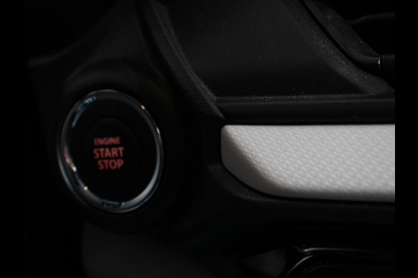 Suzuki Swift 1.2 Style Smart Hybrid Airco Adaptieve cruise control Navigatie Keyless Achteruitrijcamera Parkeersensoren achter Apple Carplay/ Android Auto