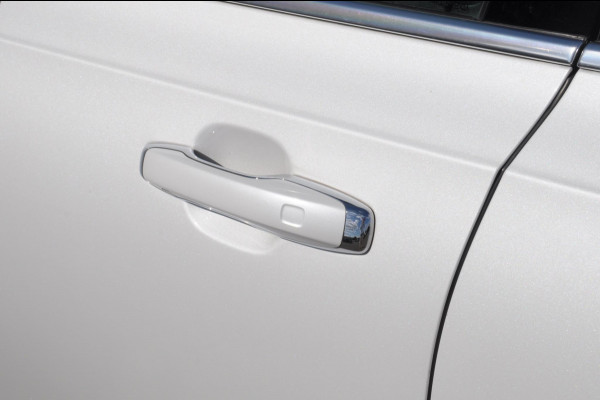 Volvo S90 T4 190PK Automaat Inscription / Adaptieve cruise control / BLIS / Elektrische achterklep / Keyless entry / Parkeersensoren met camera / Apple carplay / Stoelverwarming /