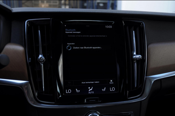 Volvo S90 T4 190PK Automaat Inscription / Adaptieve cruise control / BLIS / Elektrische achterklep / Keyless entry / Parkeersensoren met camera / Apple carplay / Stoelverwarming /