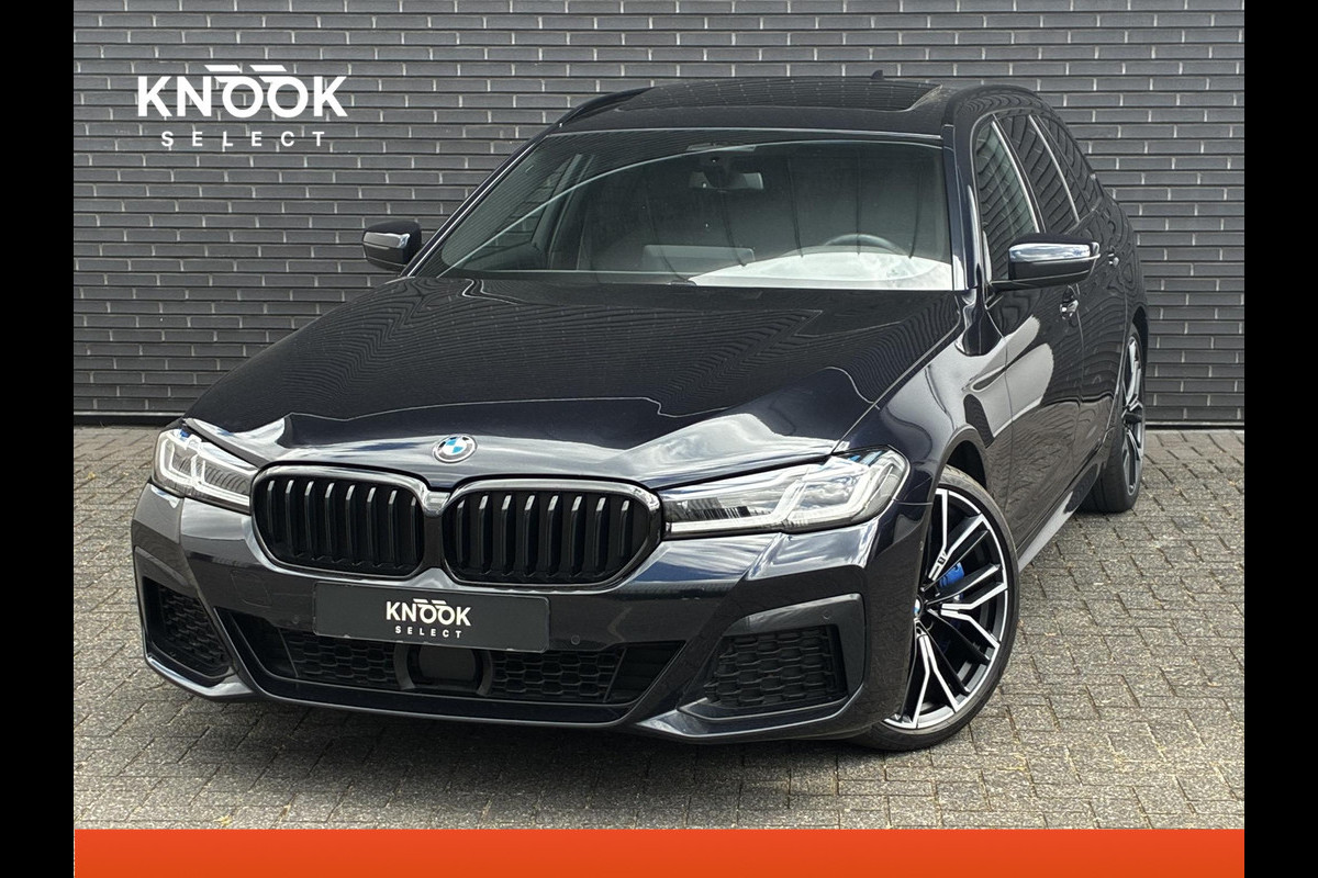 BMW 5 Serie Touring 530d High Executive M Sport Pakket Automaat / Live Cockpit Professional / Head-Up Display / Panoramadak / Laser / Adaptieve Cruise Control / Stoelverwarming / HiFi / 20 Inch / Sportstoelen voor / DAB